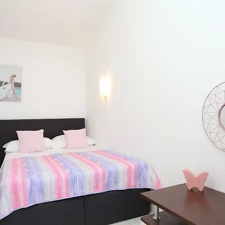 Family Friendly House With A Swimming Pool Podstrana, Split - 17804 ポドストラナ